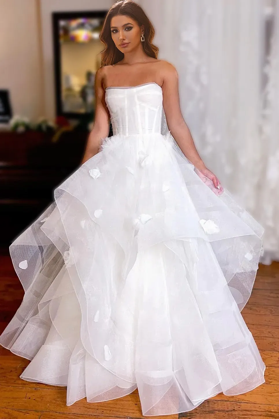 A Line Sleeveless  Ruffles Wedding Dresses with 3D Appliques