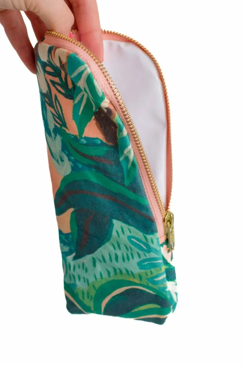 Belize Slim Travel Bag