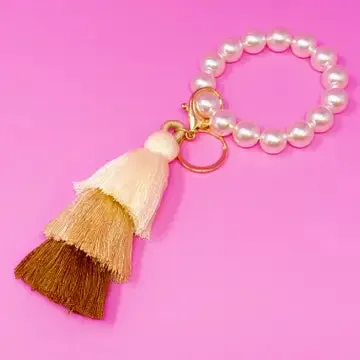Classy Girl Pearl Tassel Key Chain | Resort Wear Accessories