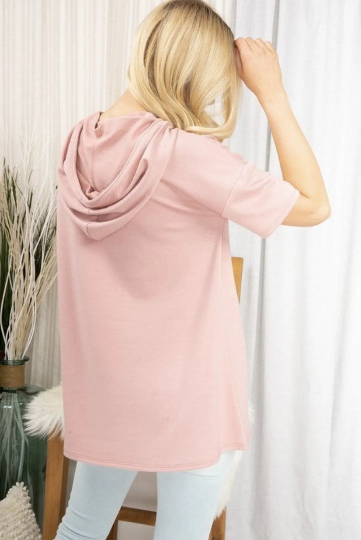 Essential Short-Sleeved Hoodie in Blush