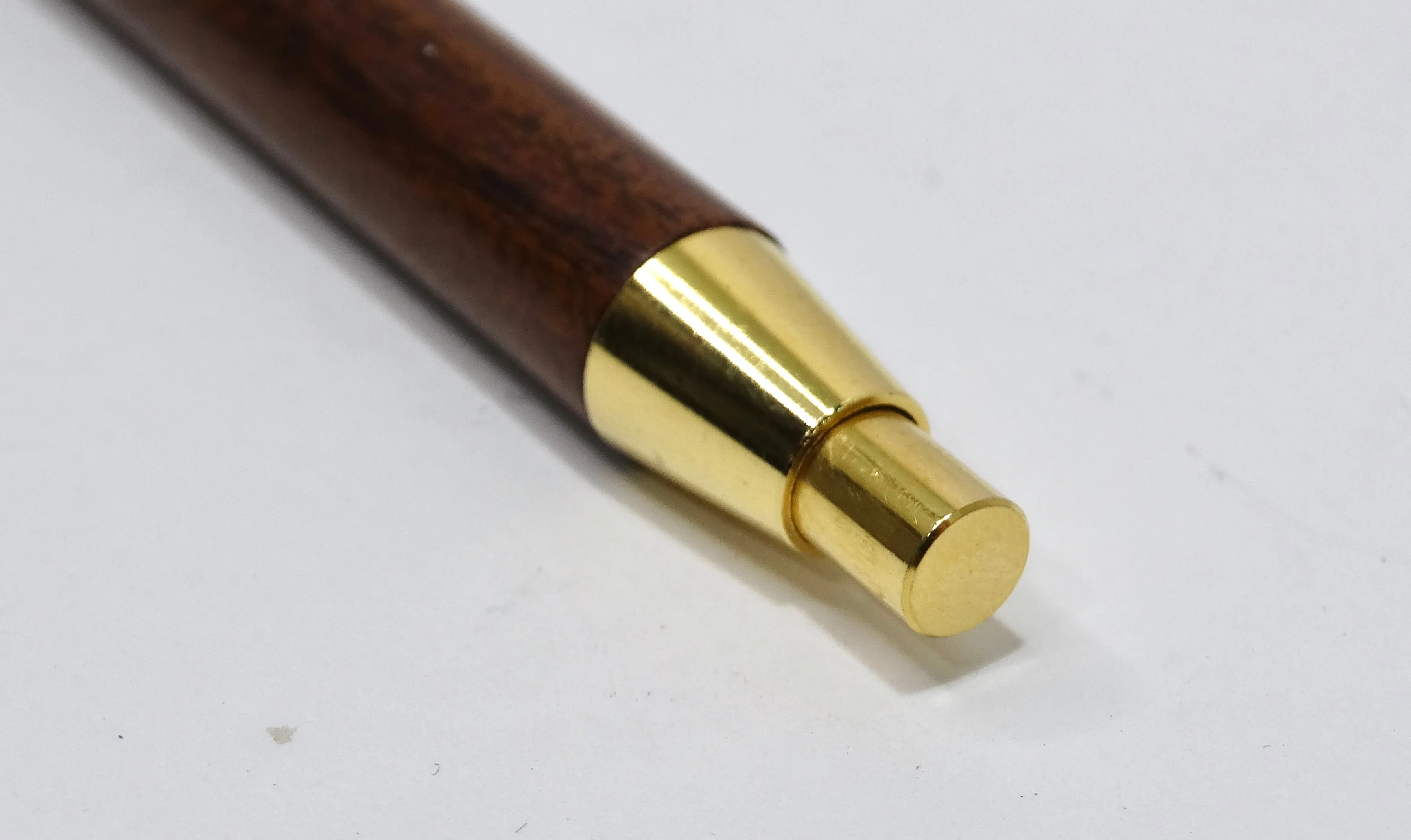 Gucci Signed Mahogany & Gold Pen