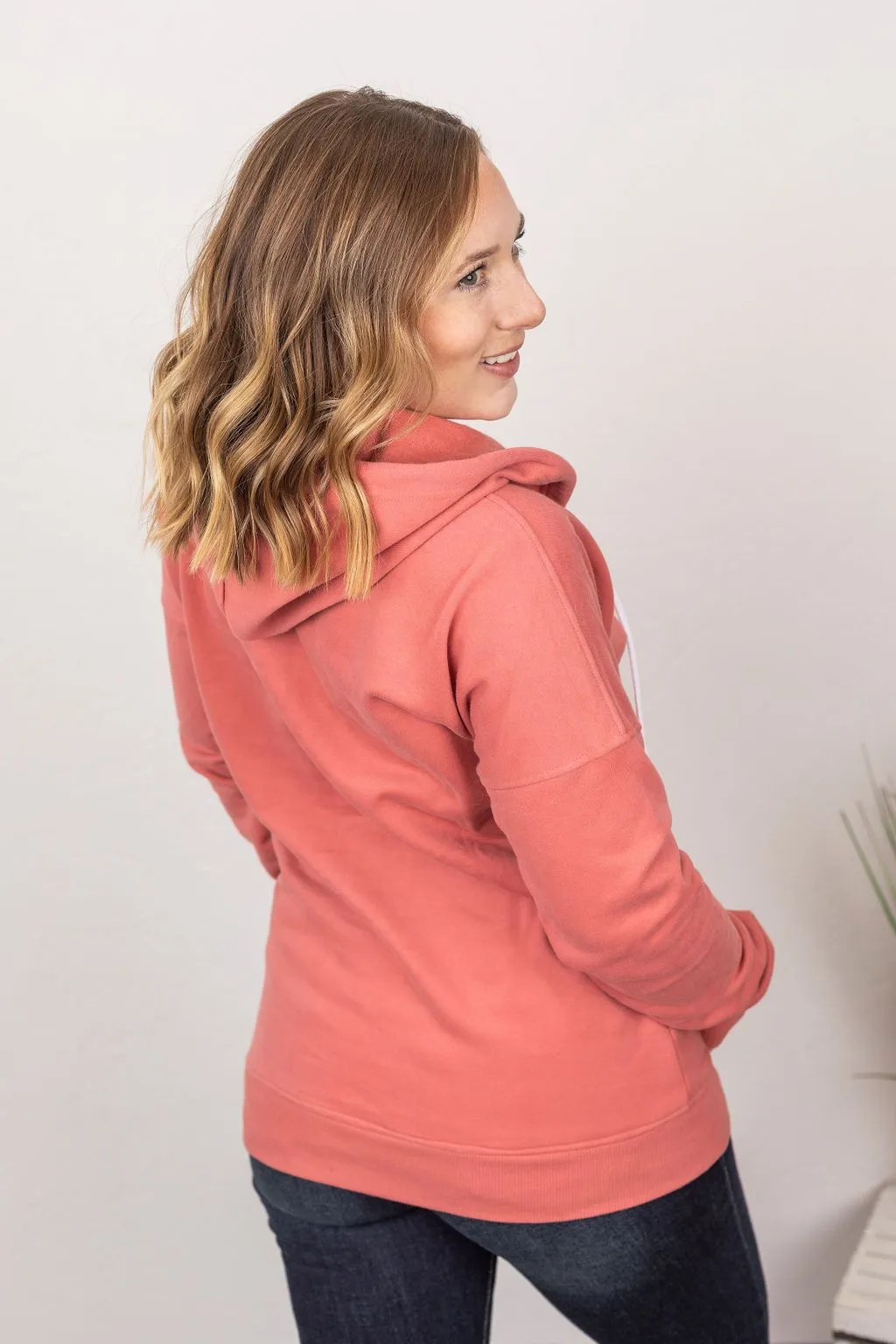 Hailey Snap Hoodie in Dark Pink
