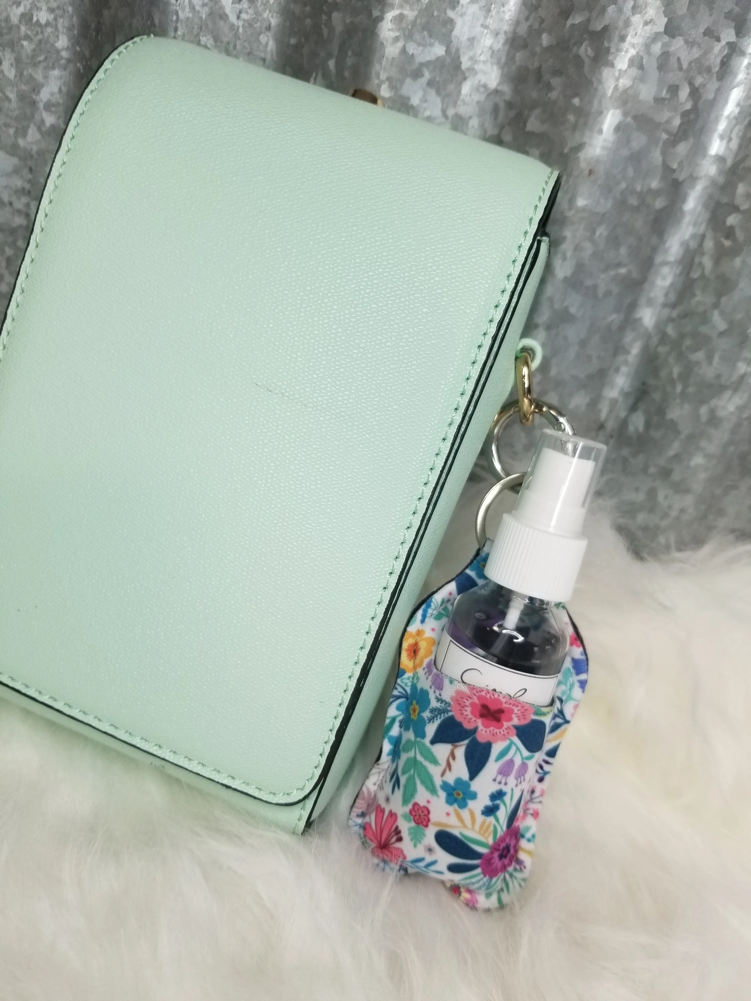 Hand Spray Holder