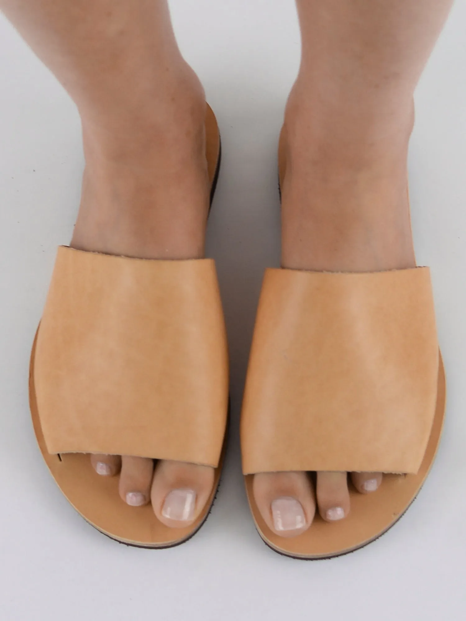 HECATE NATURAL LEATHER SANDALS