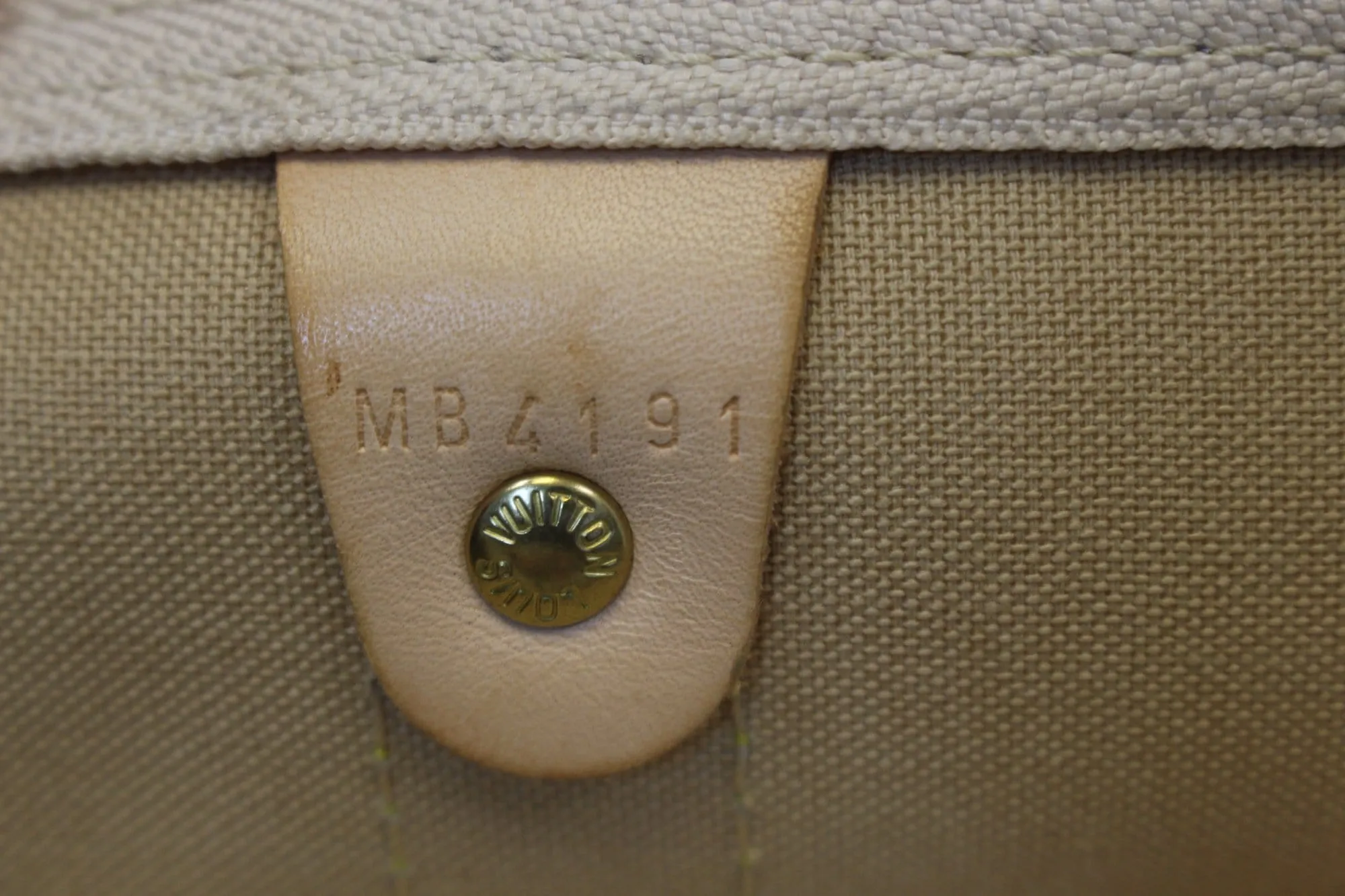 LOUIS VUITTON Damier Azur Keepall Bandouliere 55 Travel Bag - FINAL CALL