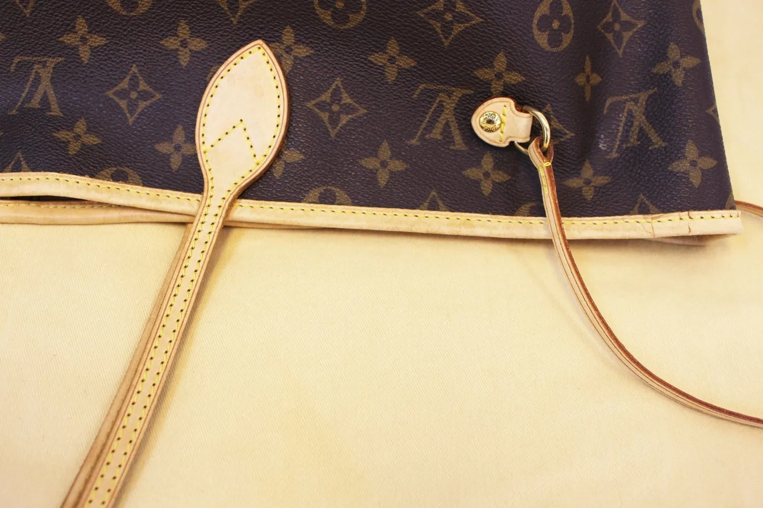 LOUIS VUITTON Monogram Canvas Neverfull GM Tote Bag