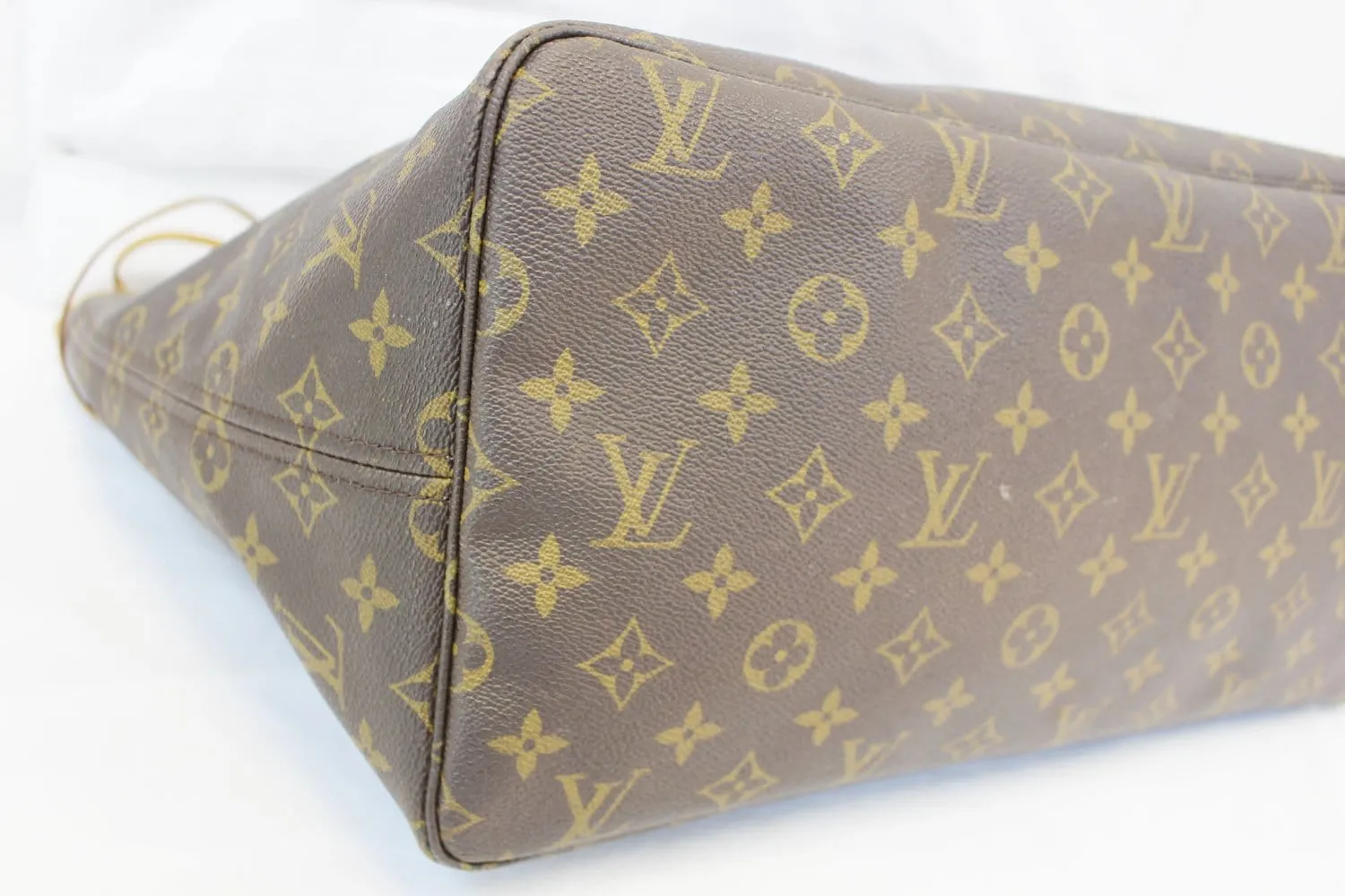 LOUIS VUITTON Monogram Canvas Neverfull GM Tote Bag