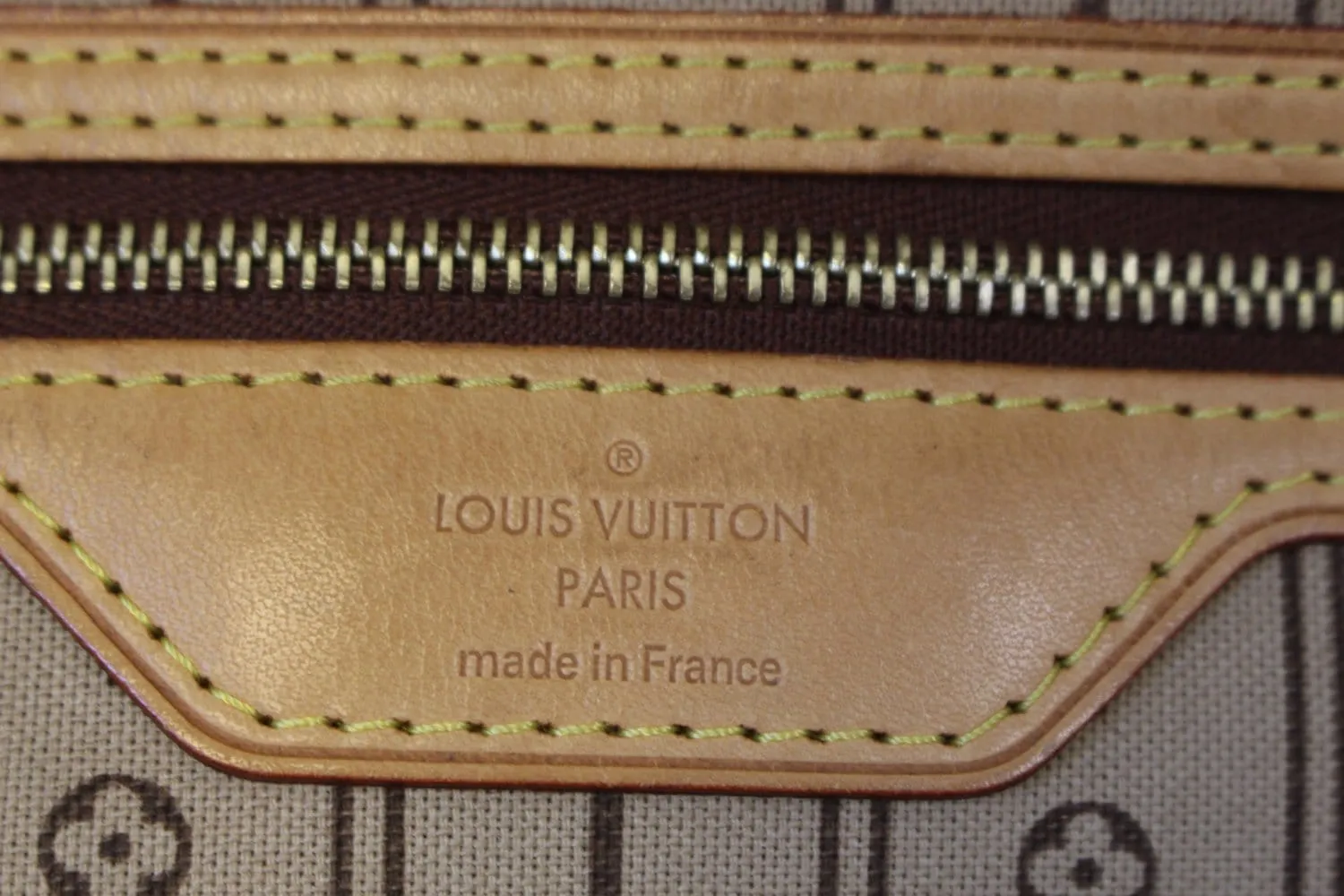 LOUIS VUITTON Monogram Canvas Neverfull GM Tote Bag