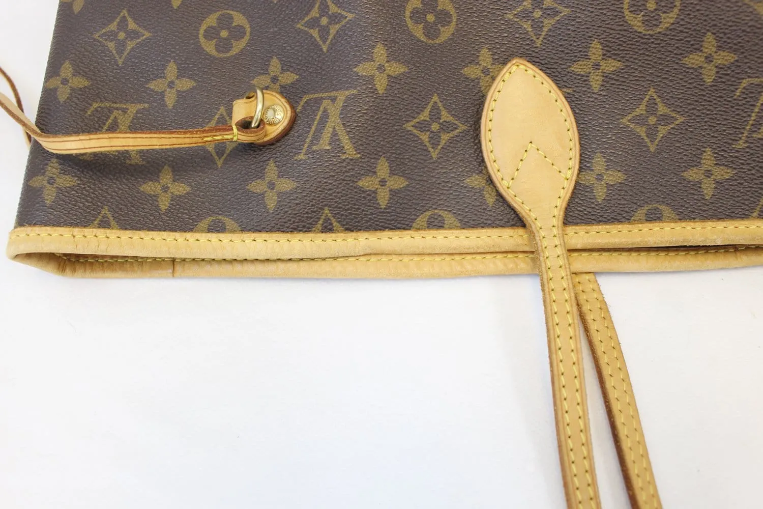 LOUIS VUITTON Monogram Canvas Neverfull GM Tote Bag