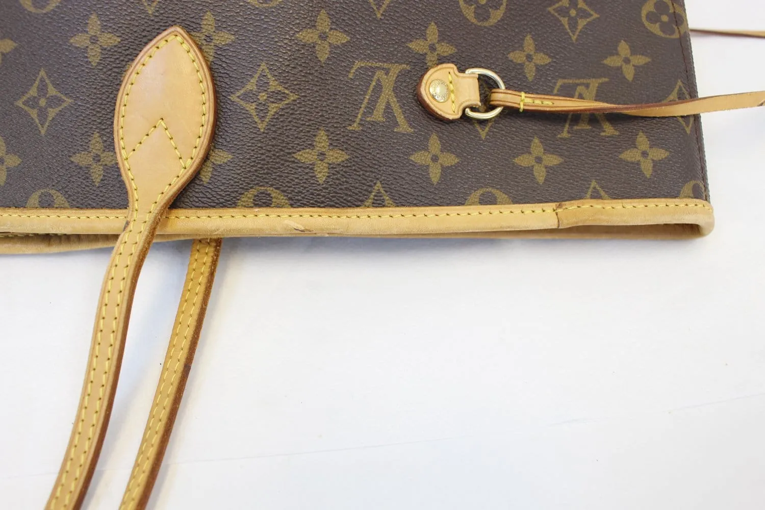 LOUIS VUITTON Monogram Canvas Neverfull GM Tote Bag