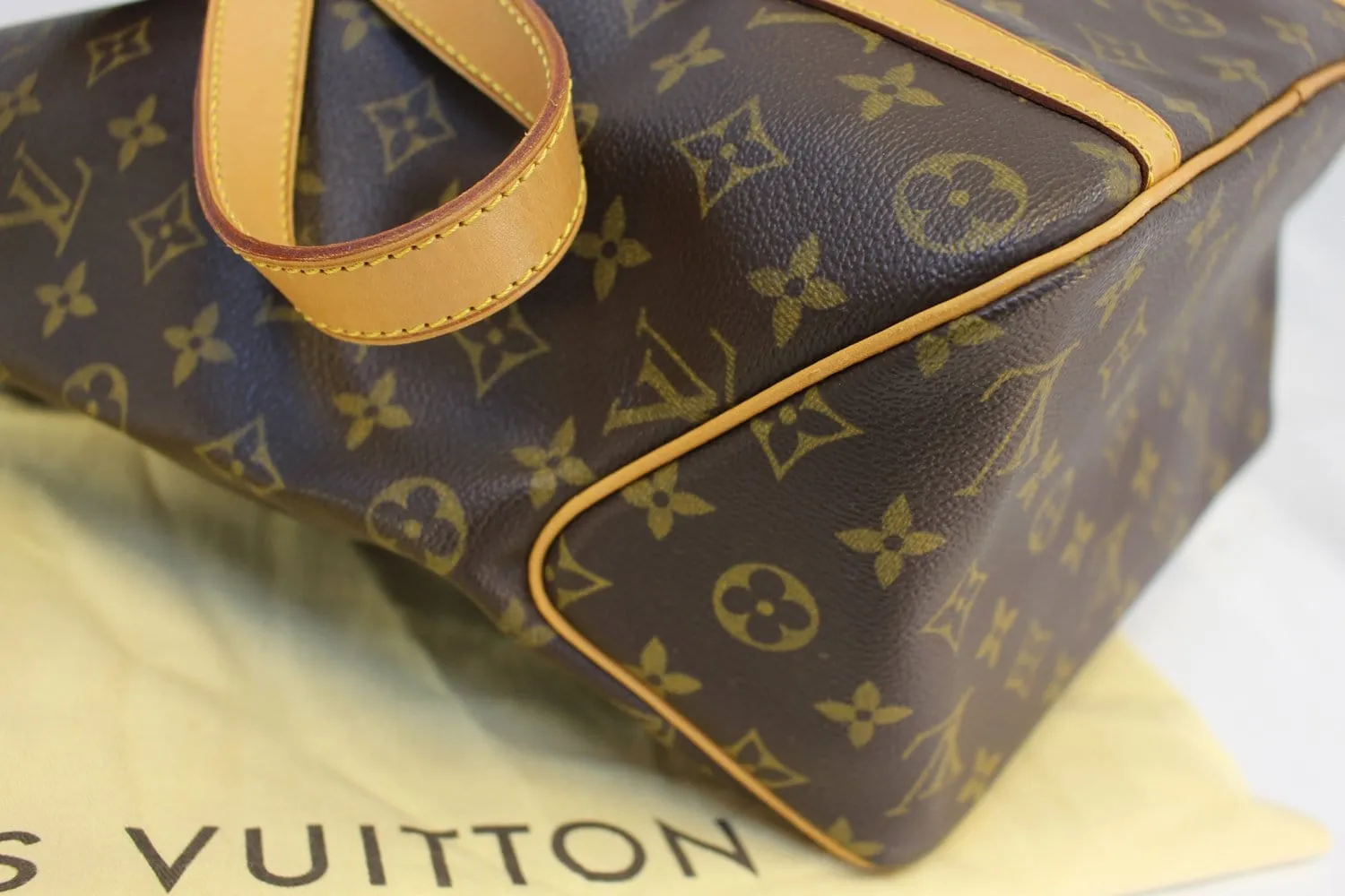 LOUIS VUITTON Monogram Canvas Sac Shopping Tote