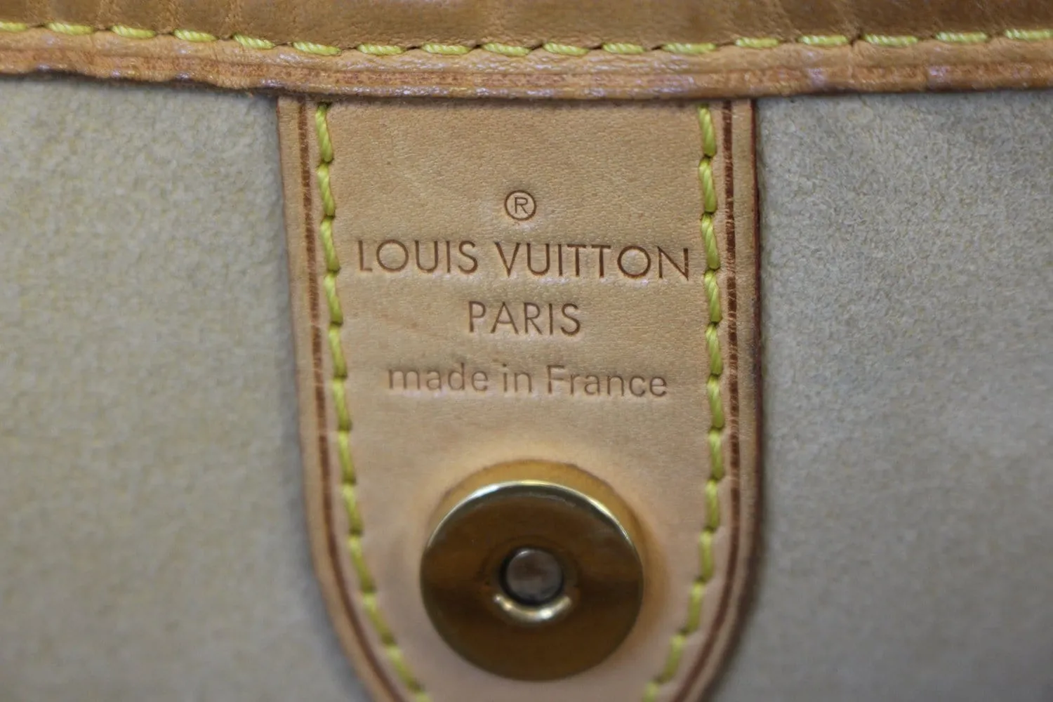 LOUIS VUITTON Monogram Galliera PM Shoulder Bag