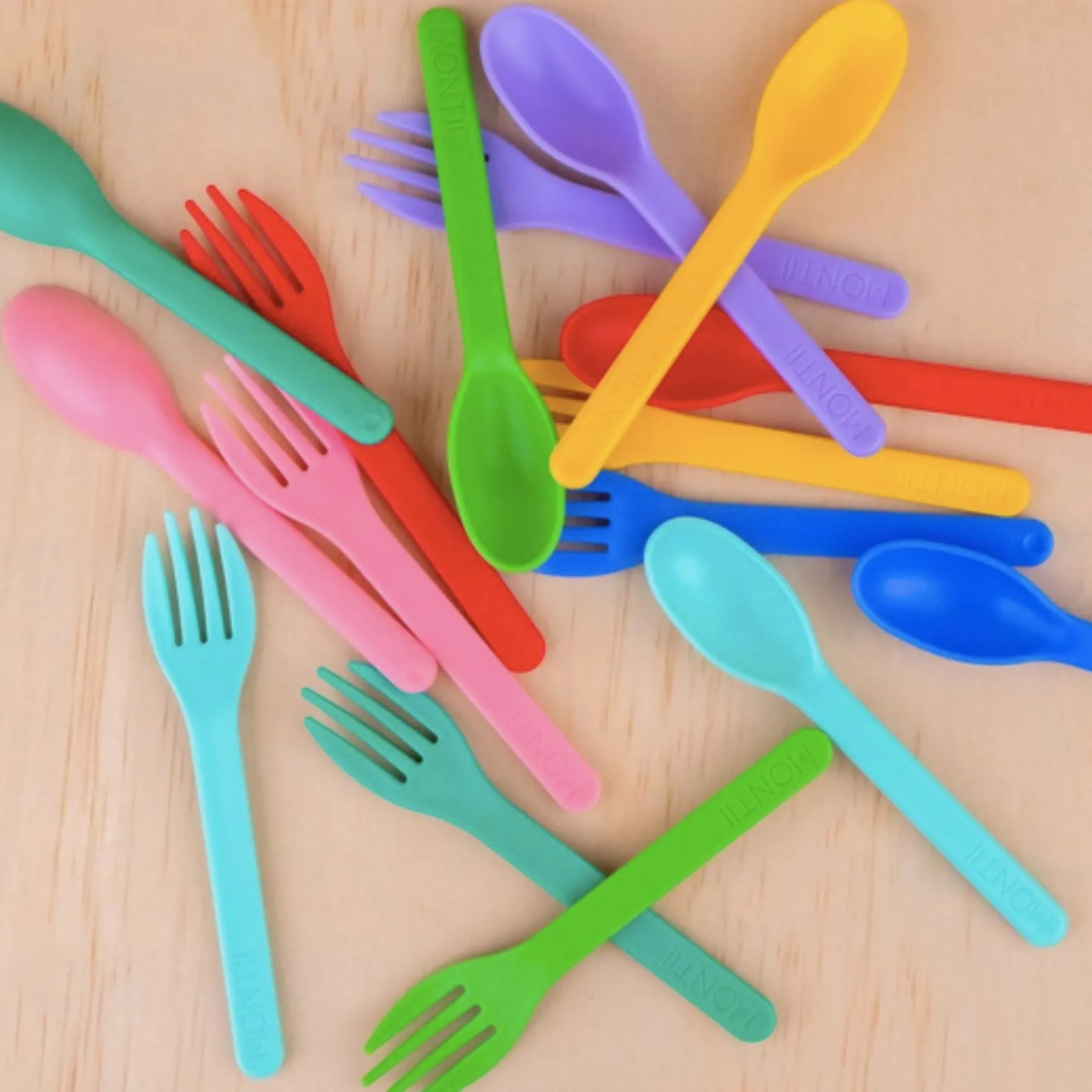 Out   About Cutlery Set