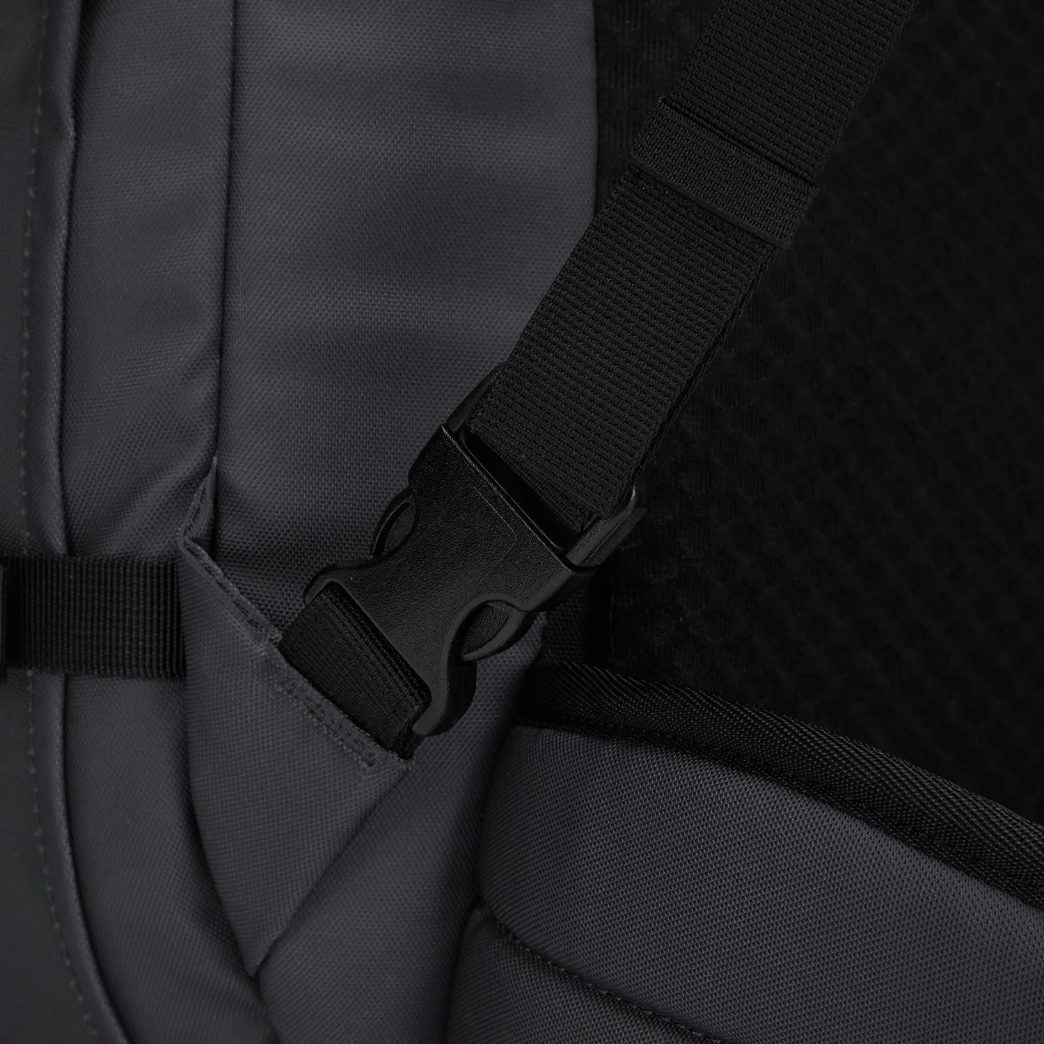 Pacsafe® Venturesafe® EXP45 anti-theft carry-on travel pack