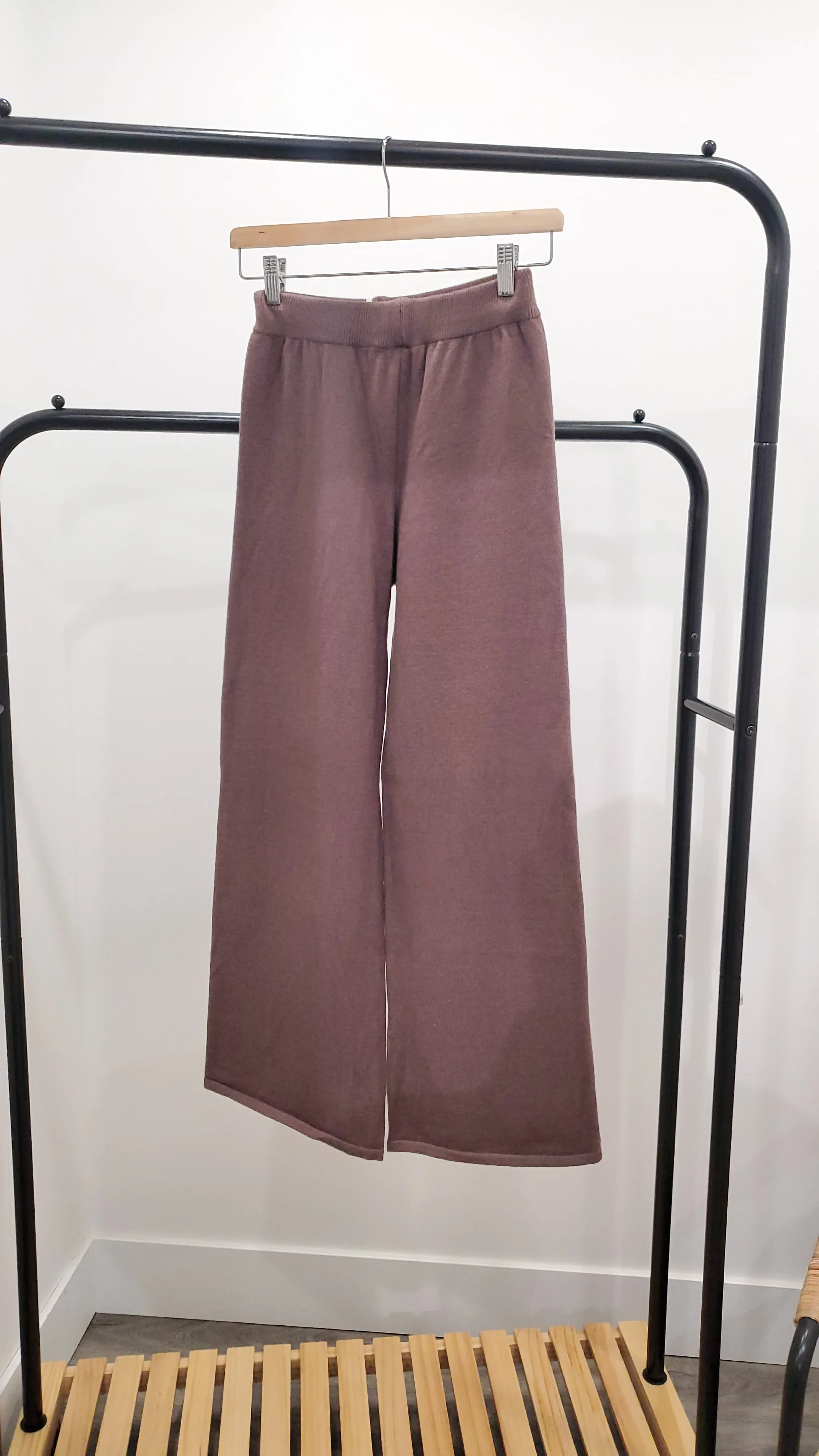 Pistache Knit Ankle Pant
