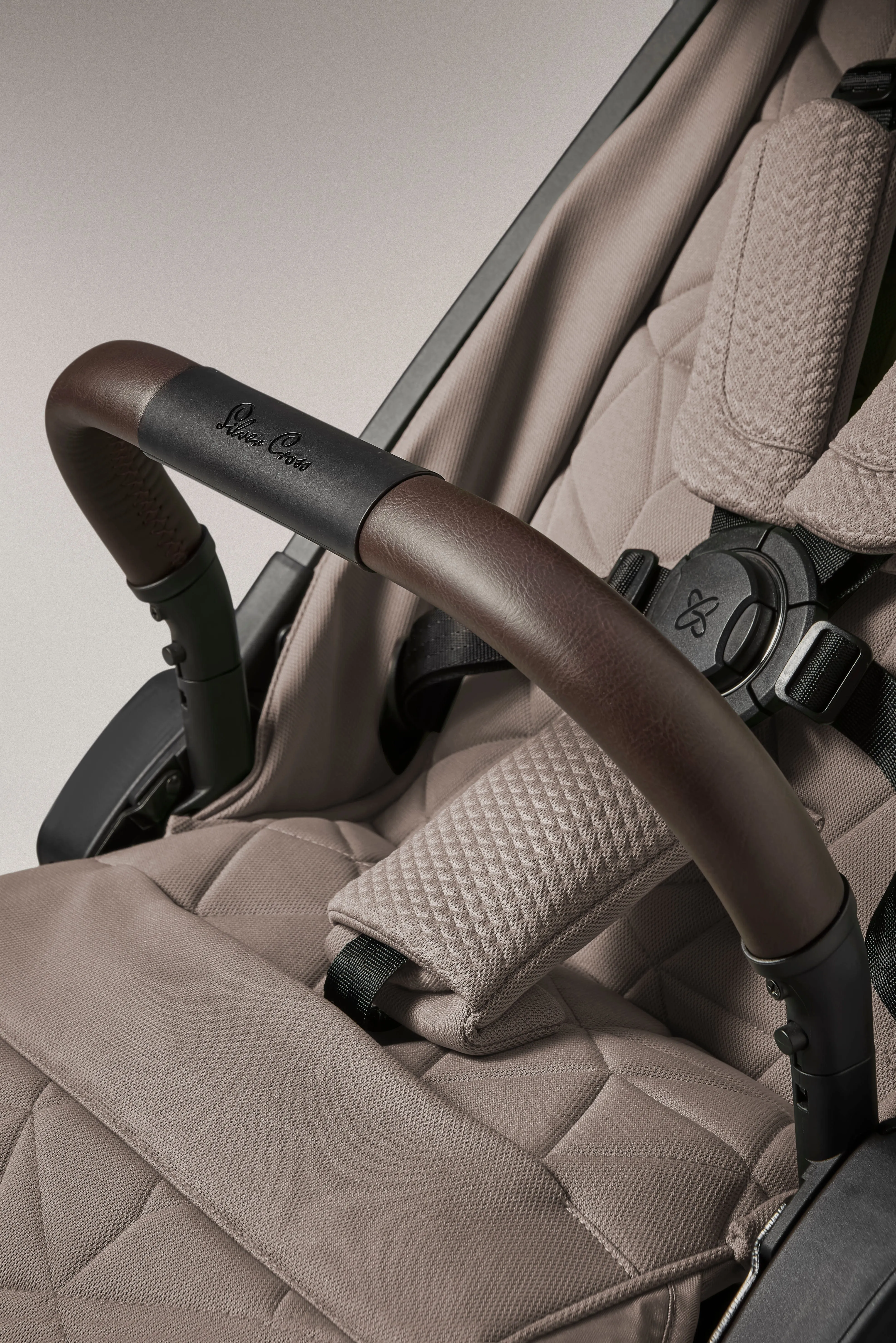Silver Cross Clic Stroller and Footmuff - Cobble