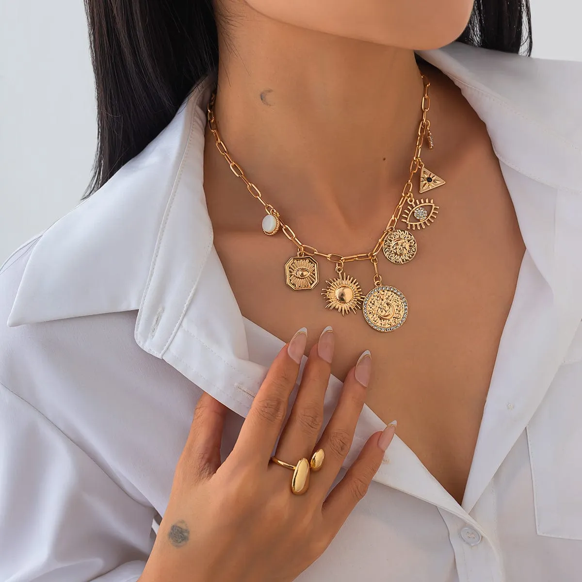 Stylish Rhinestone Inlaid Sun Star Round Disk Tassel Cable Chain Necklace